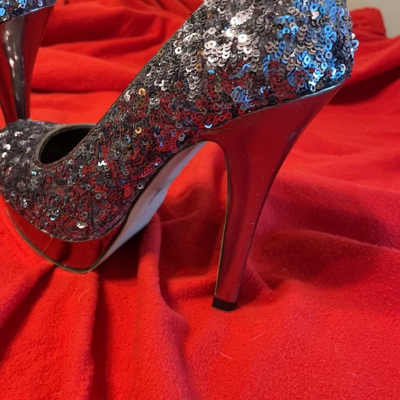 Madden Girl sequenced stilettos sz 6 - Picture 2 of 10